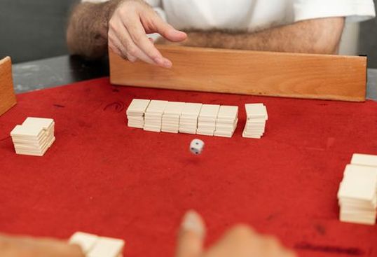 game dealer F8bet